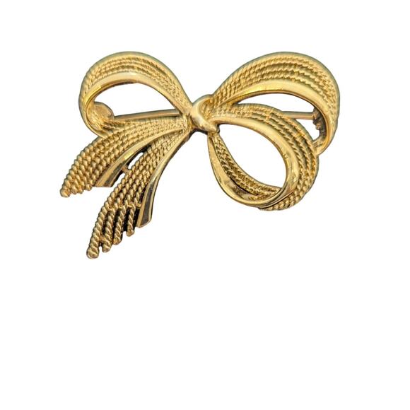 Vintage signed Napier gold Tone wire work Bow shaped Pin Brooch - Picture 2 of 8